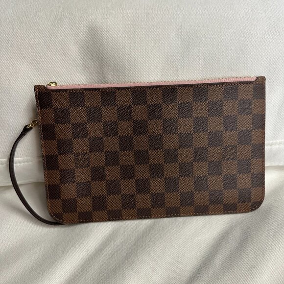 Louis Vuitton clutch - Picture 1 of 6